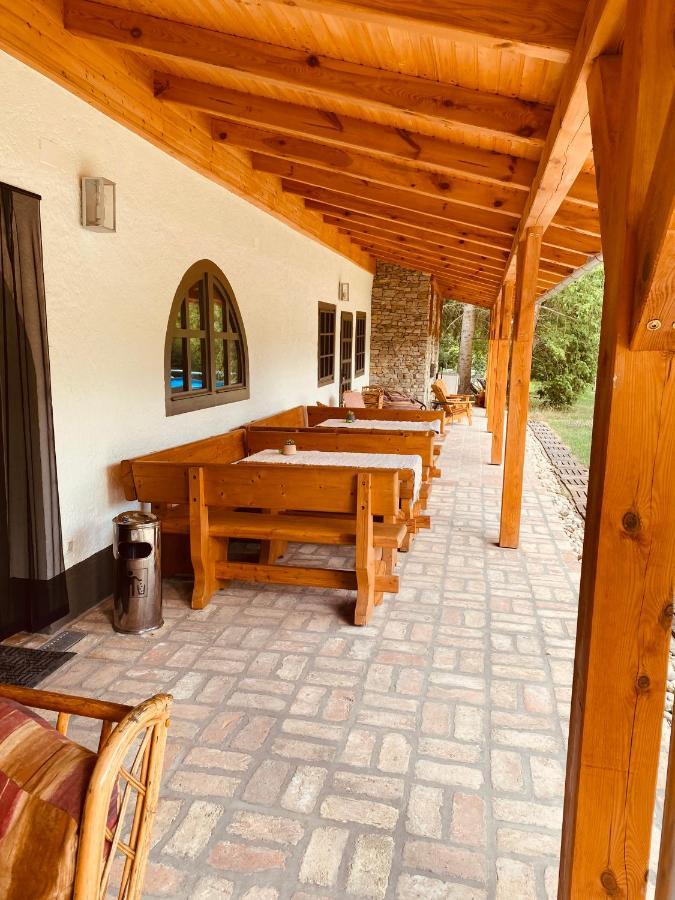 Fonfa Liget Hotel Sénye Exterior photo